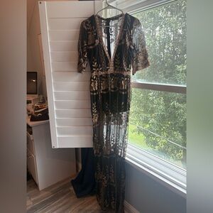 VENUS Black and Gold Lace dress over skorts sz4